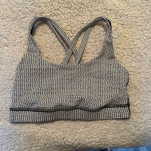 Lululemon sports bra
